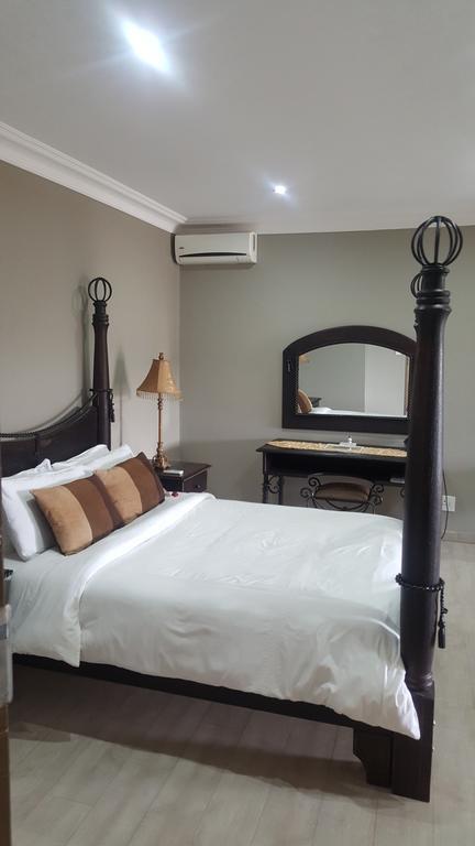 Fa'Trez Guest House & Spa Pretoria-Noord Esterno foto